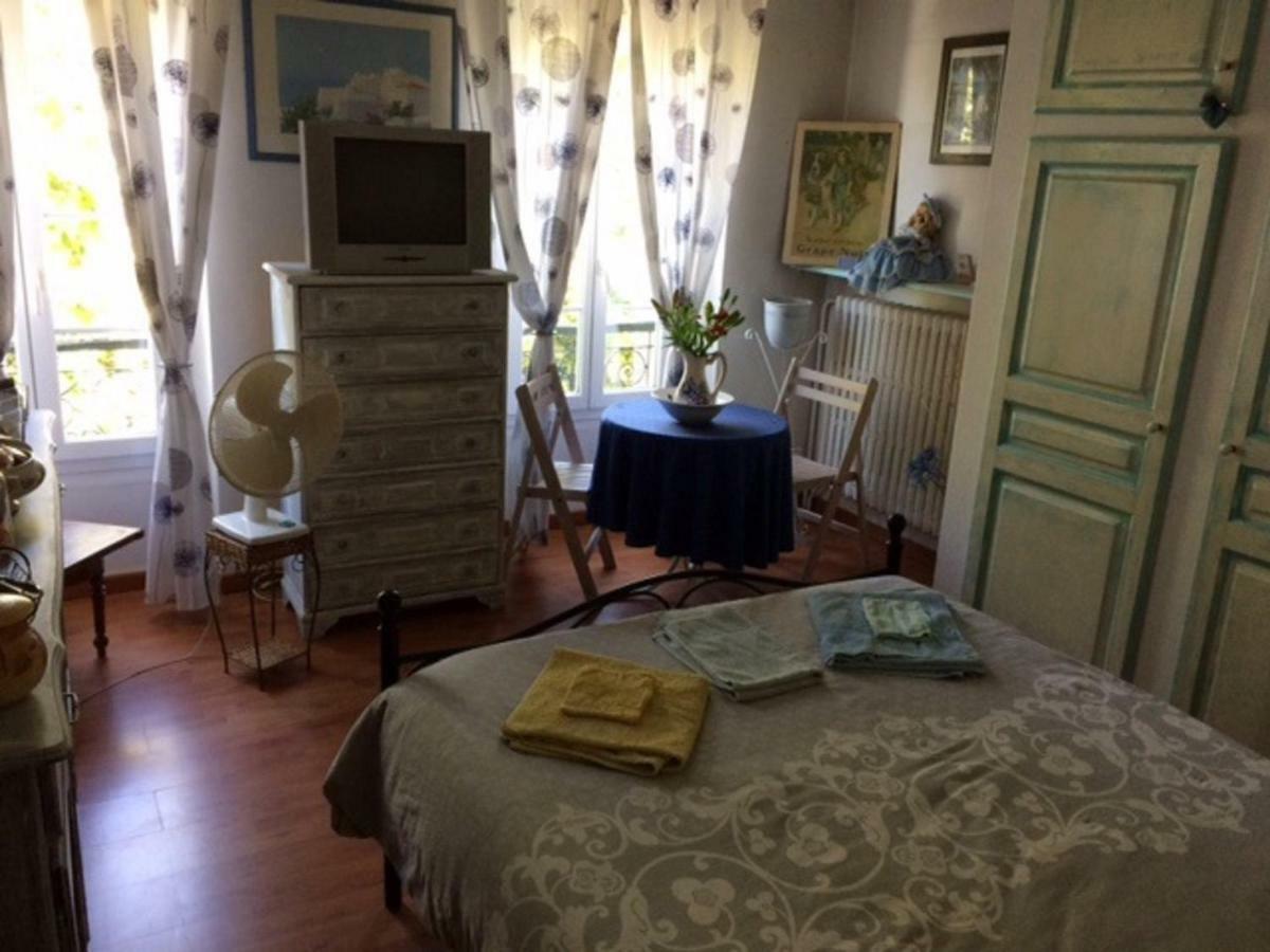 Chez Mimi & Chouchou Apartment Garéoult Екстериор снимка